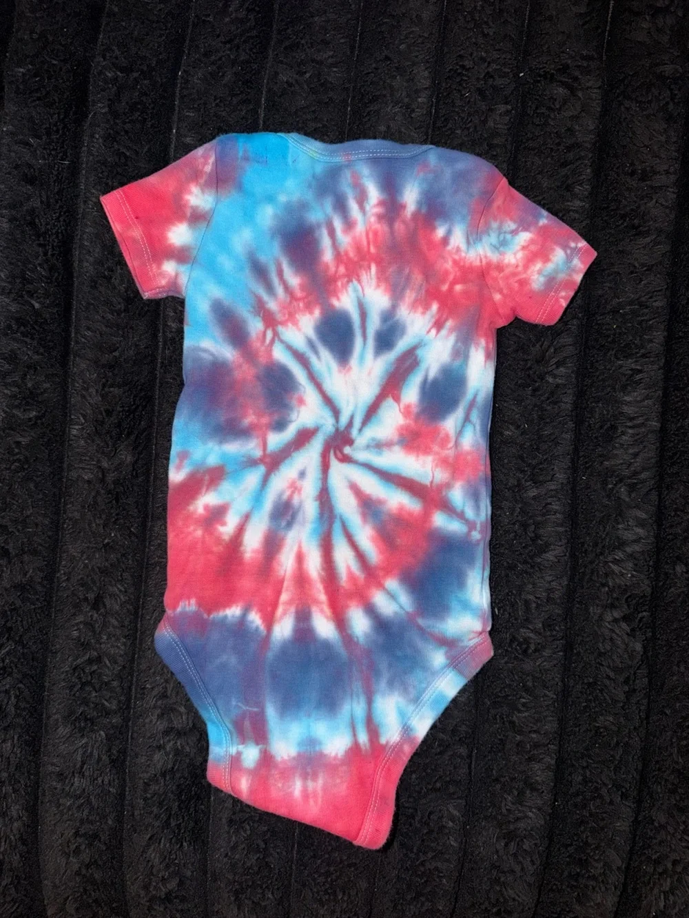 Tie-Dye Short Sleeve Baby One-Piece - Red & Blue
